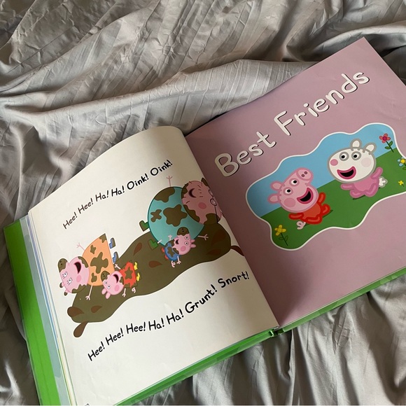 Peppa’s Storybook Collection book of short stories - Picture 3 of 6